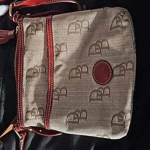 Dooney & Bourke